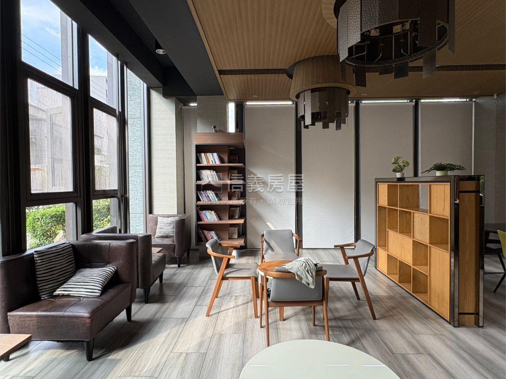 興聚沐川高樓景觀美宅房屋室內格局與周邊環境