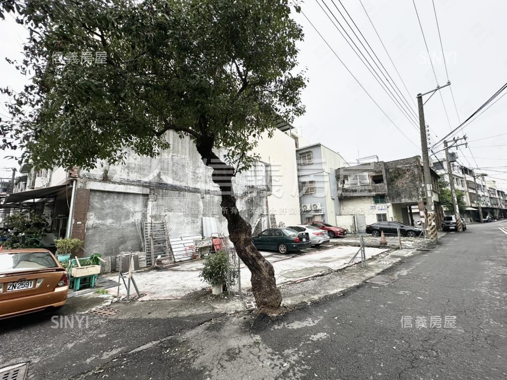 仁武三角窗雙面臨路土地房屋室內格局與周邊環境