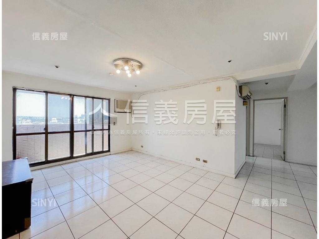 【國泰】大三房平面車位房屋室內格局與周邊環境
