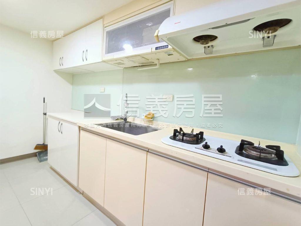 南加州Ｂ棟有河景房屋室內格局與周邊環境