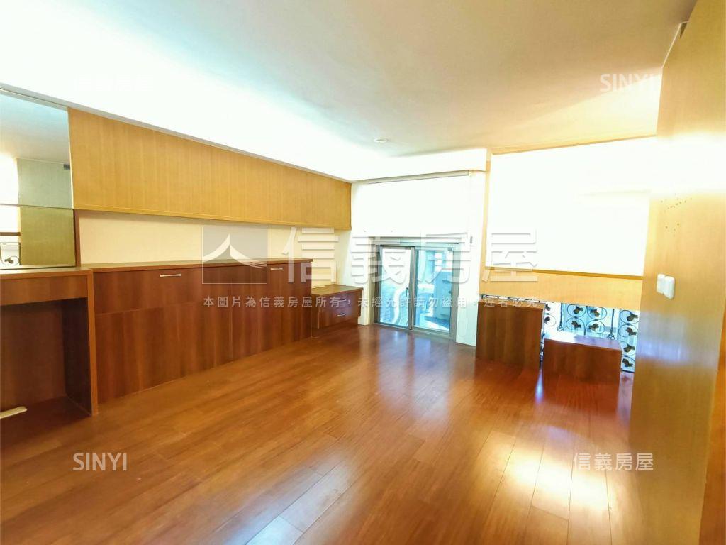 南加州Ｂ棟有河景房屋室內格局與周邊環境