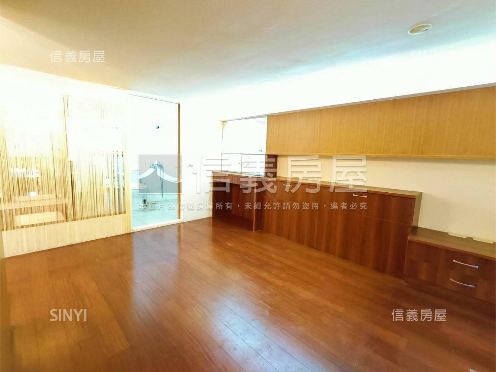 南加州Ｂ棟有河景房屋室內格局與周邊環境