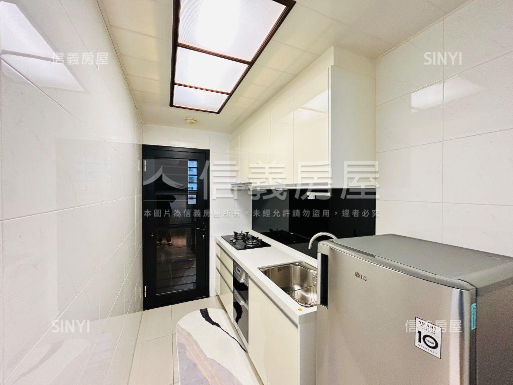 荷雅精緻生活兩房房屋室內格局與周邊環境