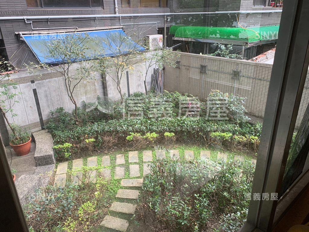 【店面】挑高美妝首選房屋室內格局與周邊環境