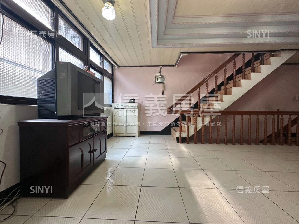 低總價大空間三樓加蓋美宅房屋室內格局與周邊環境