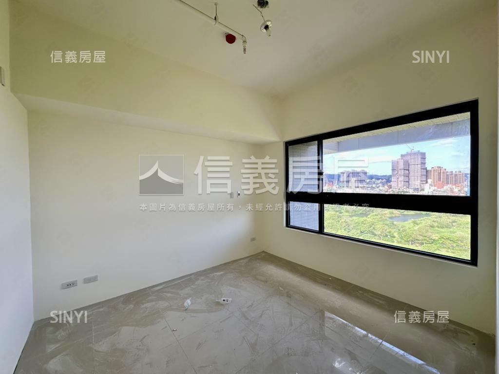 江翠水岸首排三房全新落成房屋室內格局與周邊環境