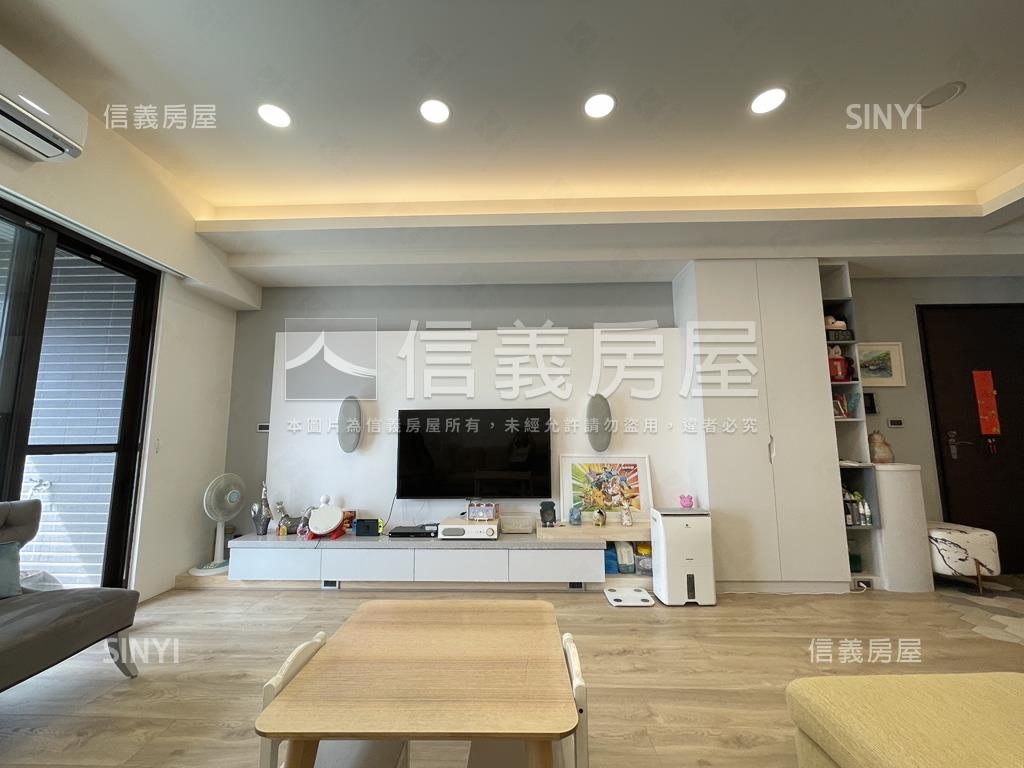 一號公館四房雙車位房屋室內格局與周邊環境