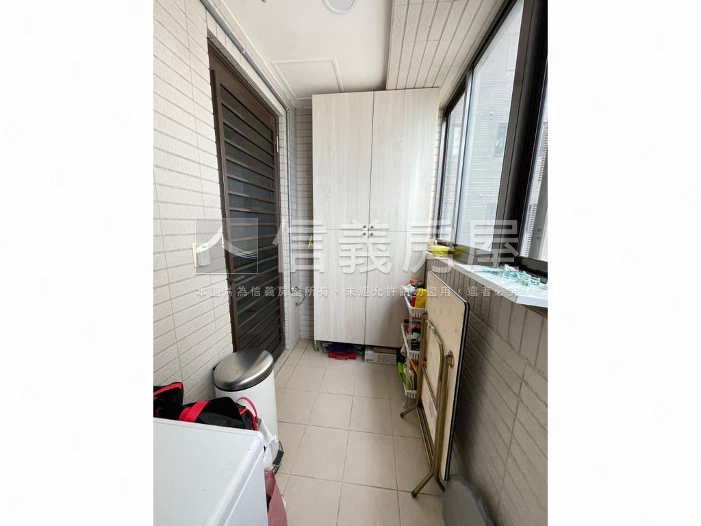 一號公館四房雙車位房屋室內格局與周邊環境