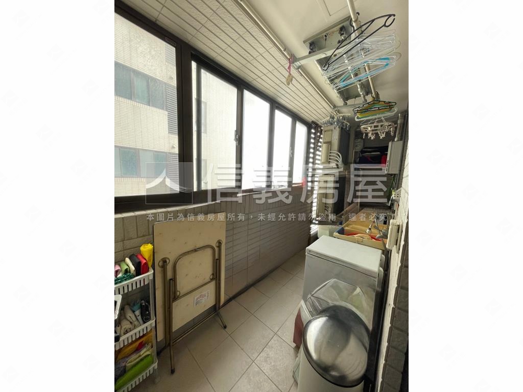 一號公館四房雙車位房屋室內格局與周邊環境