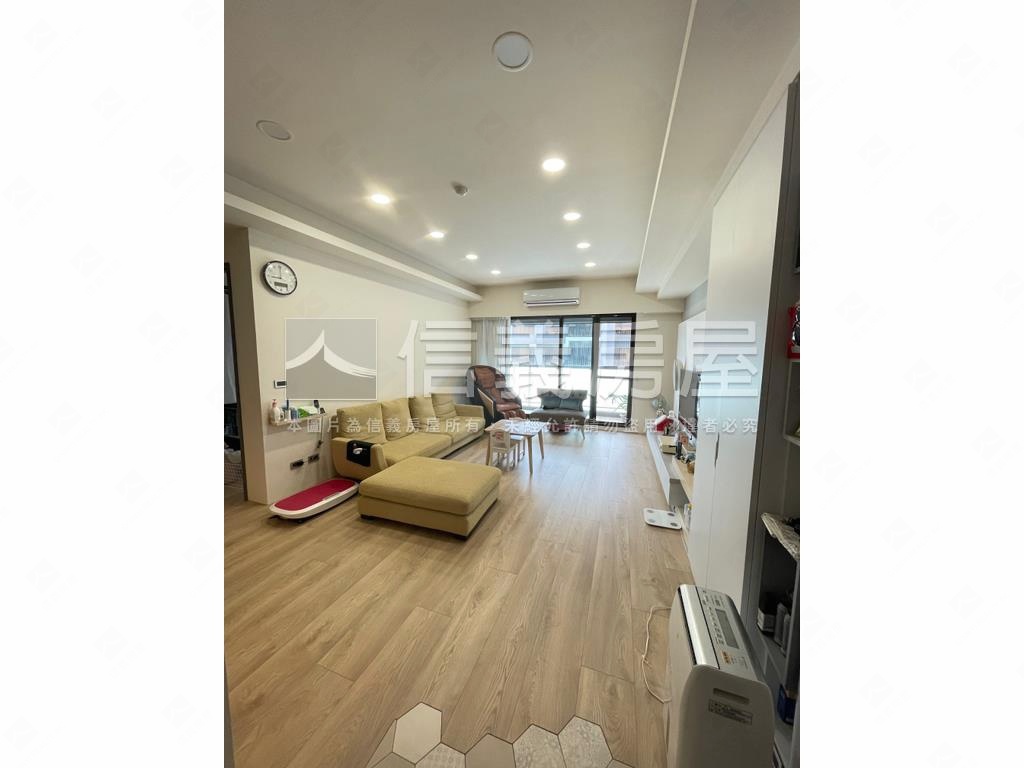 一號公館四房雙車位房屋室內格局與周邊環境