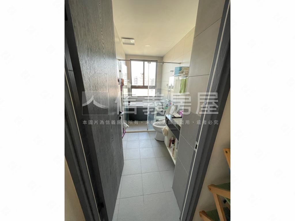 一號公館四房雙車位房屋室內格局與周邊環境