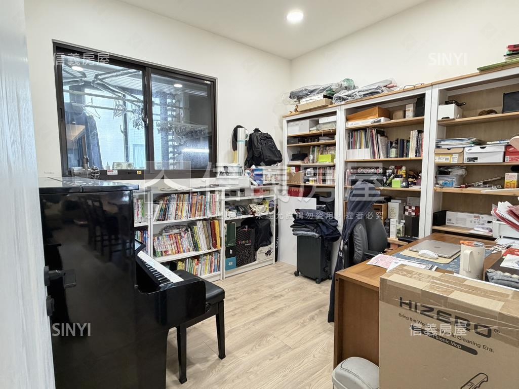 一號公館四房雙車位房屋室內格局與周邊環境