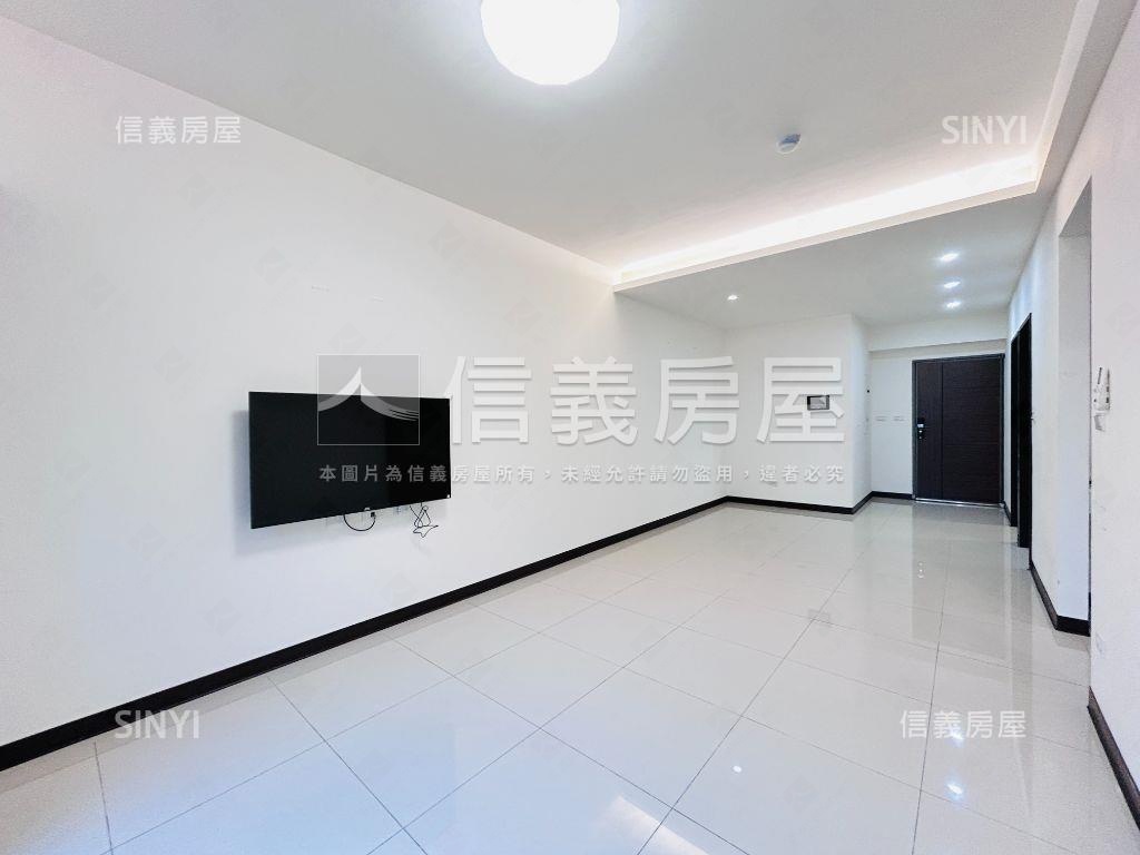 近未來捷運站精美兩房房屋室內格局與周邊環境