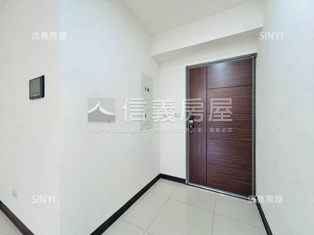 近未來捷運站精美兩房房屋室內格局與周邊環境