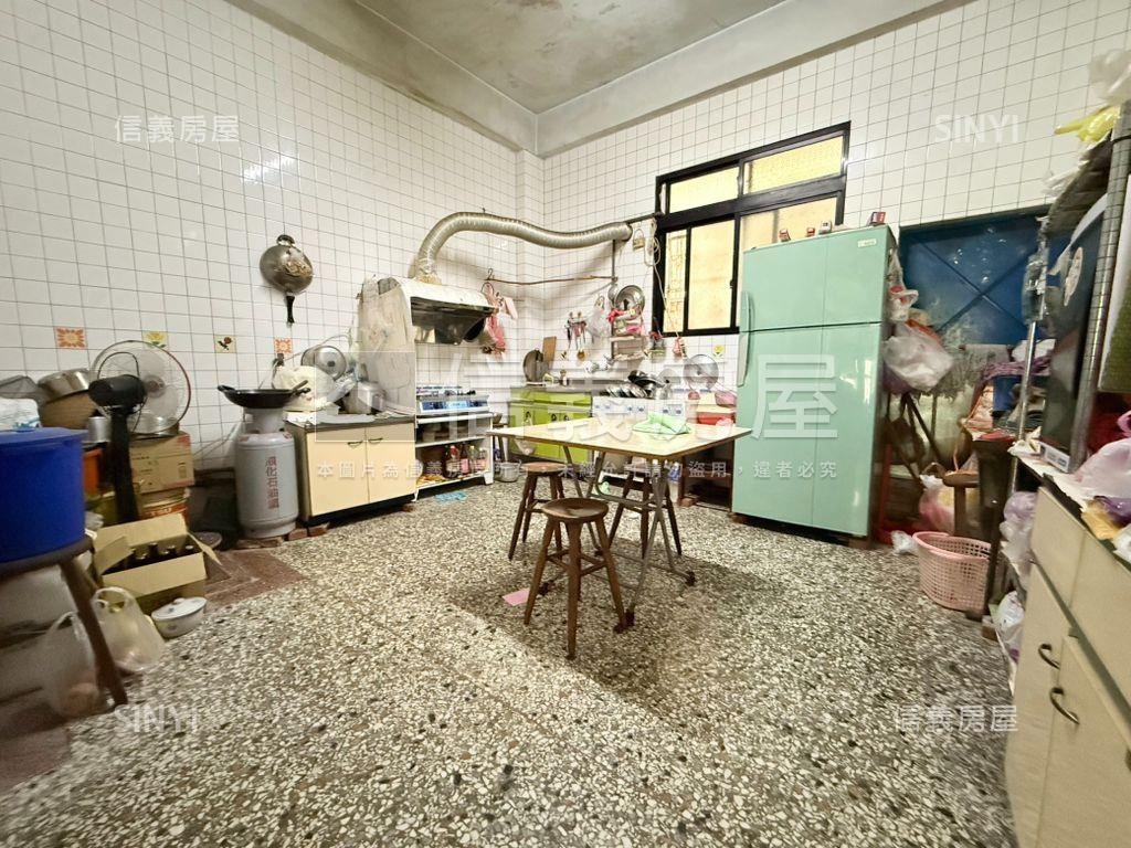 北平商圈邊間大空間透天房屋室內格局與周邊環境