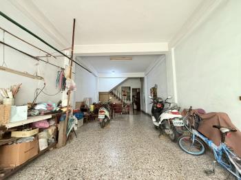 近捷運邊間大空間透天