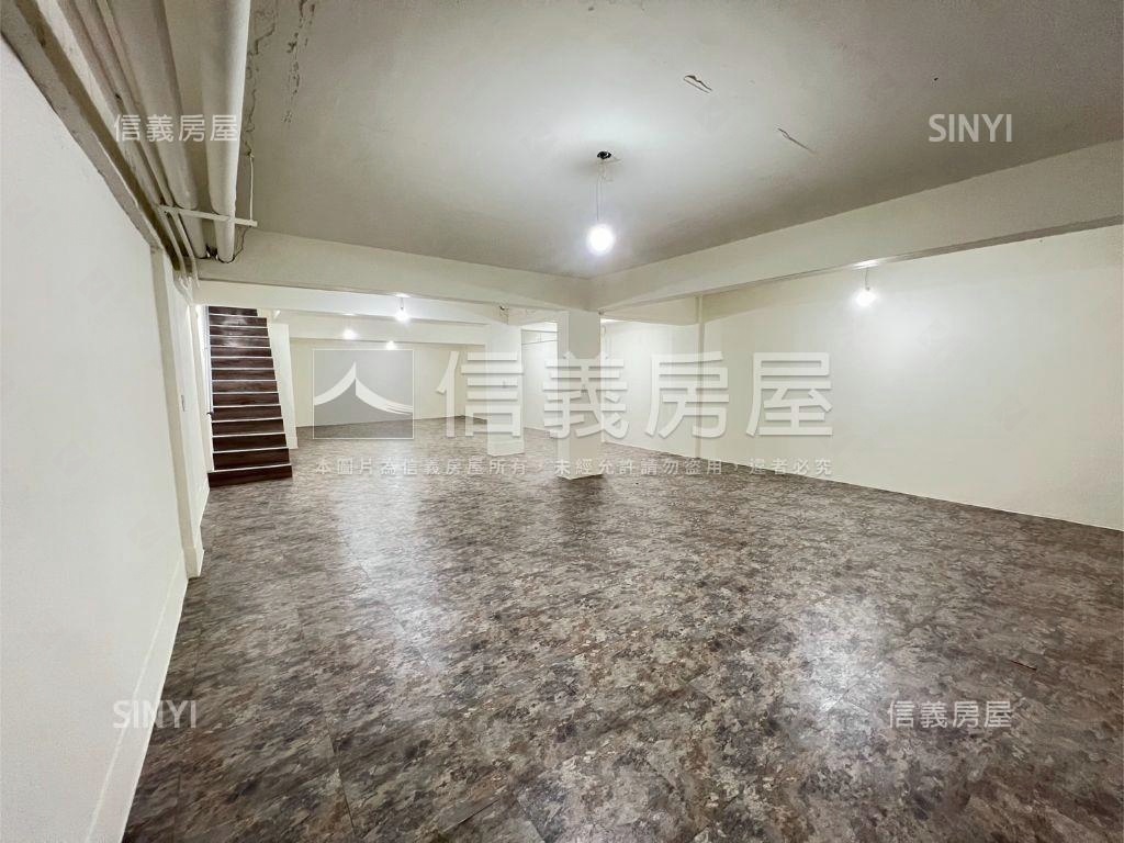 謄本商業用店面房屋室內格局與周邊環境
