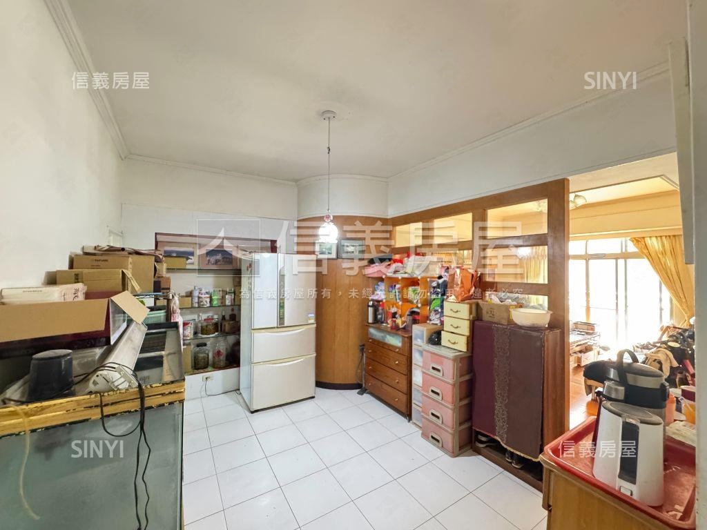 近美術綠園道大３房房屋室內格局與周邊環境
