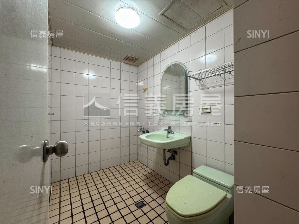 近美術綠園道大３房房屋室內格局與周邊環境