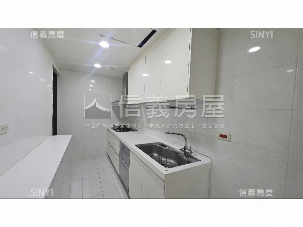 新富邑高樓景觀房屋室內格局與周邊環境