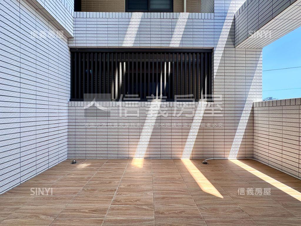 近高雄大學兩房雙衛雙露台房屋室內格局與周邊環境