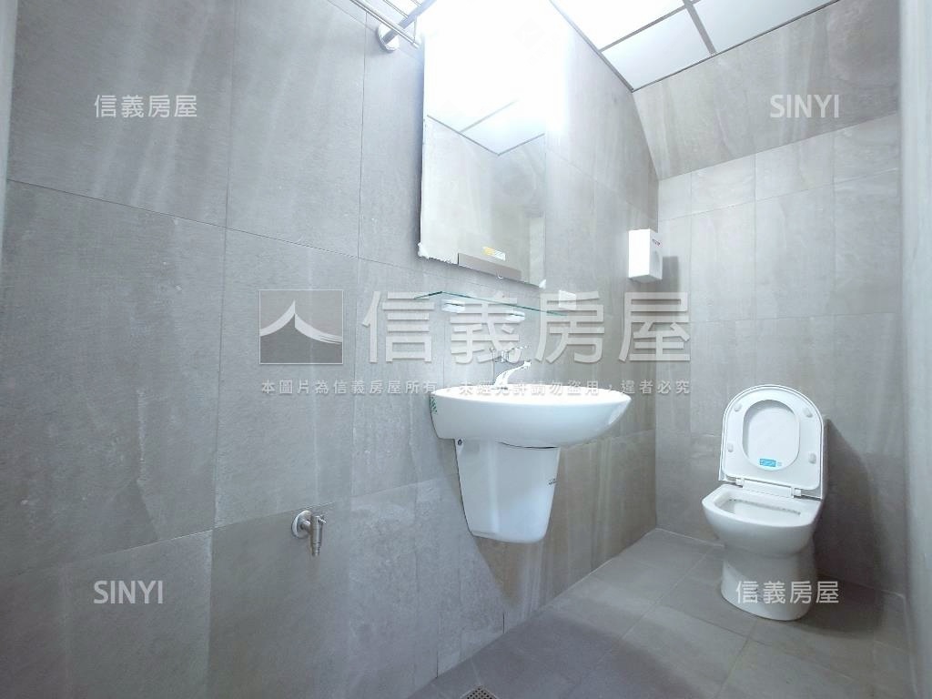 面公園含平車店住房屋室內格局與周邊環境