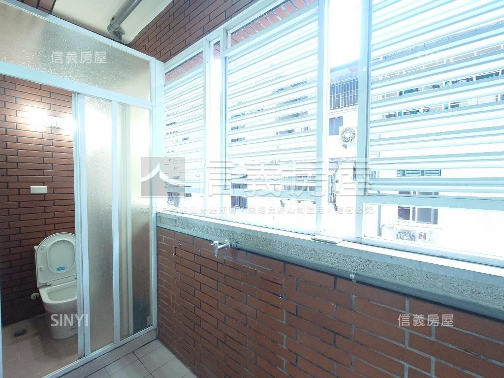 面公園含平車店住房屋室內格局與周邊環境