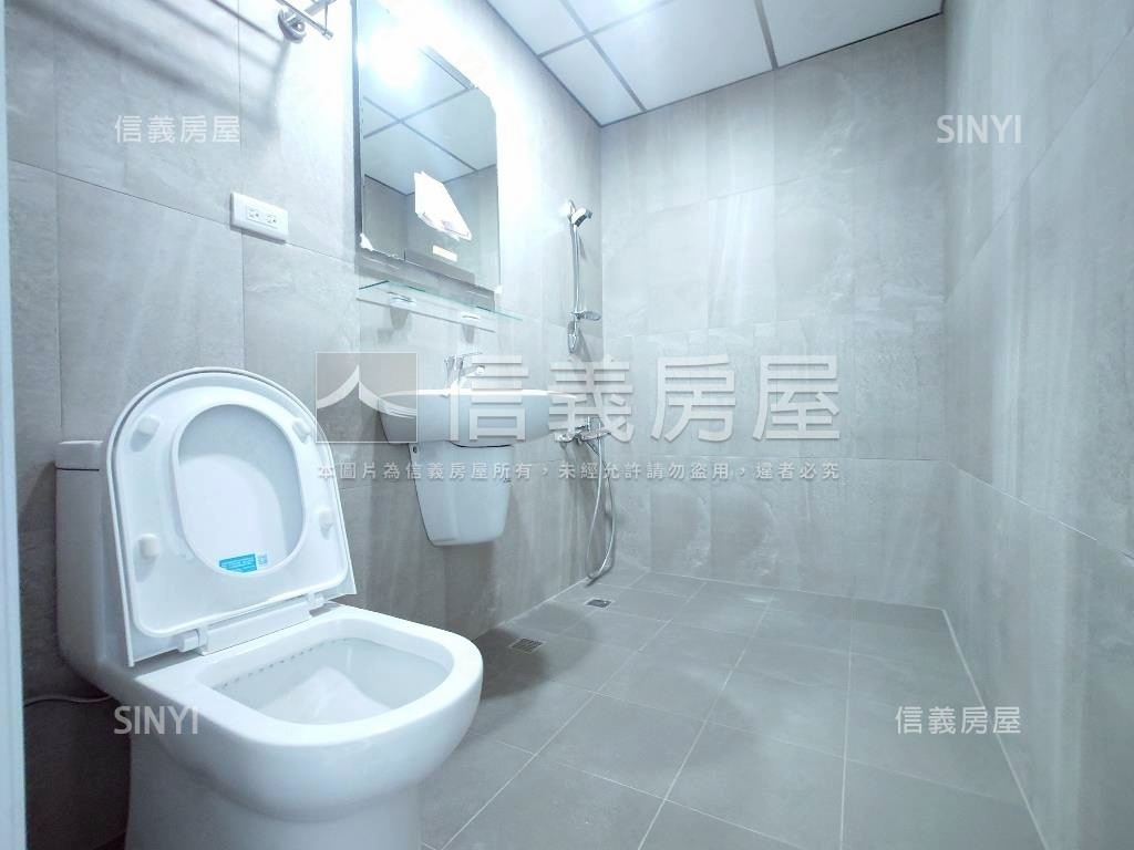 面公園含平車店住房屋室內格局與周邊環境