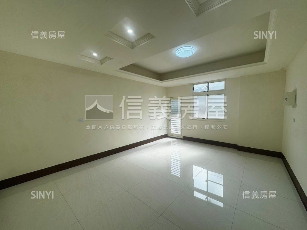 近１４期好停車停孝親透天房屋室內格局與周邊環境