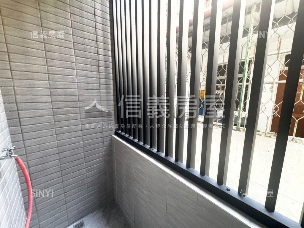 近１４期好停車停孝親透天房屋室內格局與周邊環境