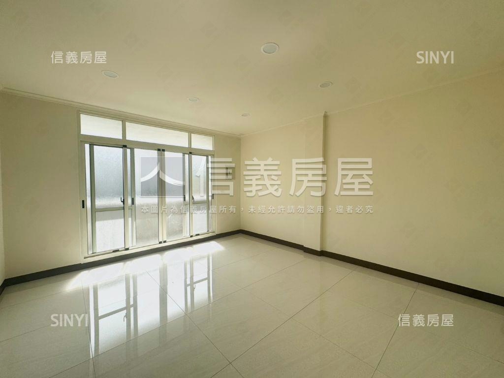 近１４期好停車停孝親透天房屋室內格局與周邊環境