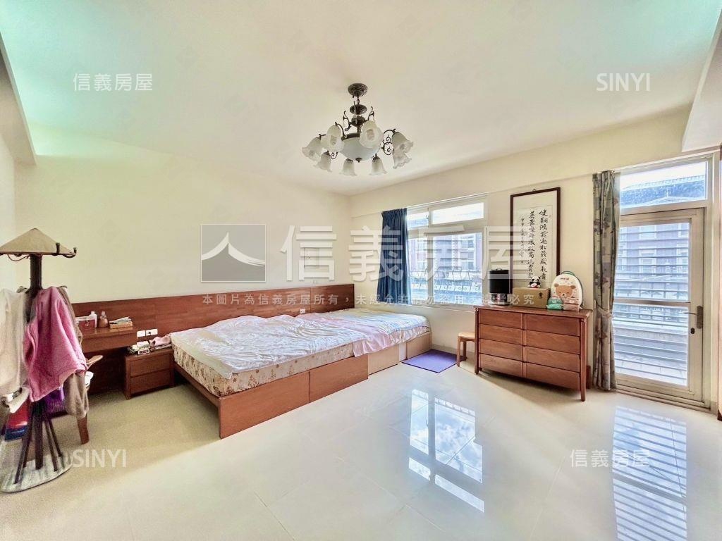 新埔社區豪華透天房屋室內格局與周邊環境