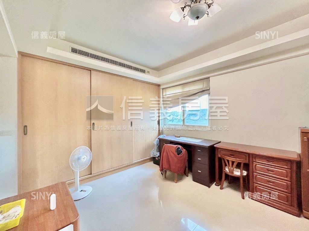 新埔社區豪華透天房屋室內格局與周邊環境