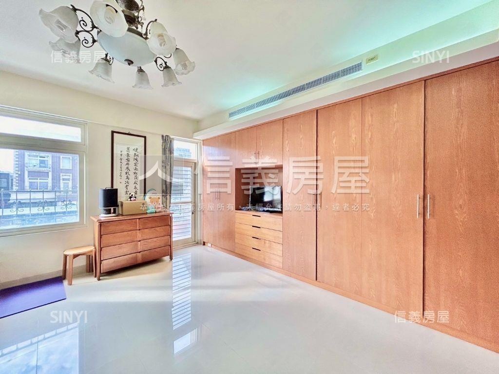 新埔社區豪華透天房屋室內格局與周邊環境