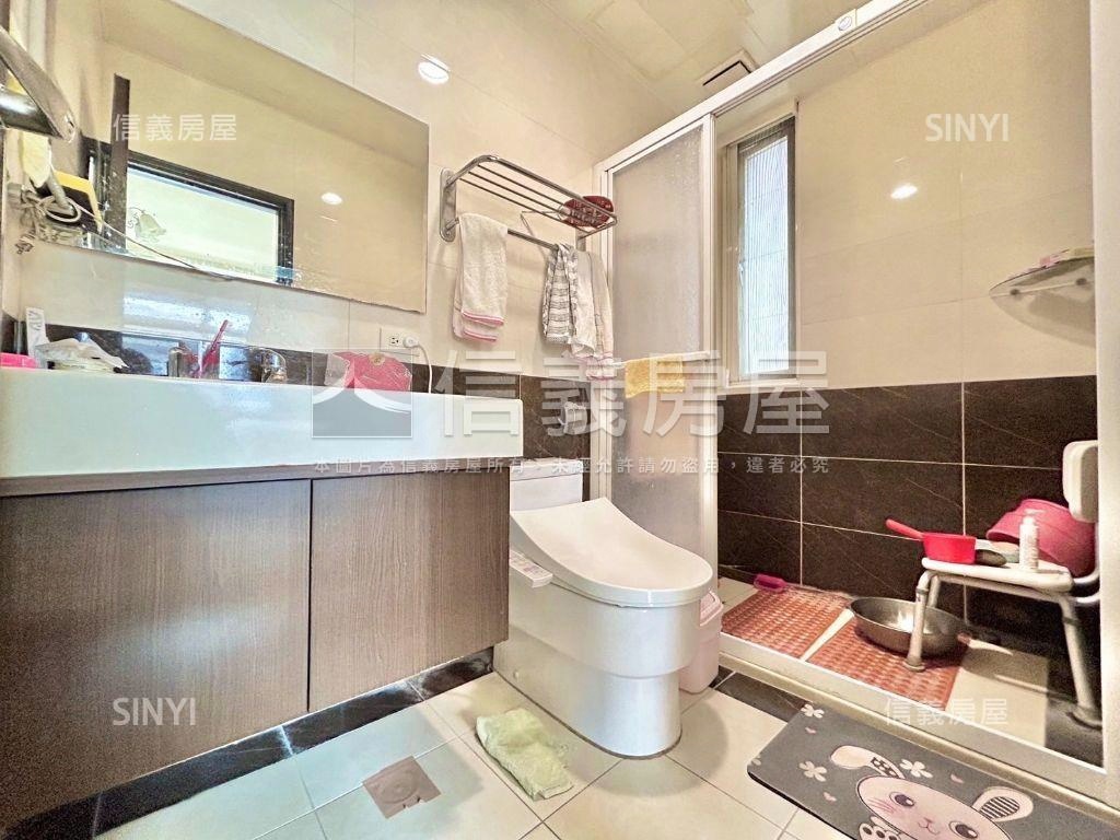 新埔社區豪華透天房屋室內格局與周邊環境