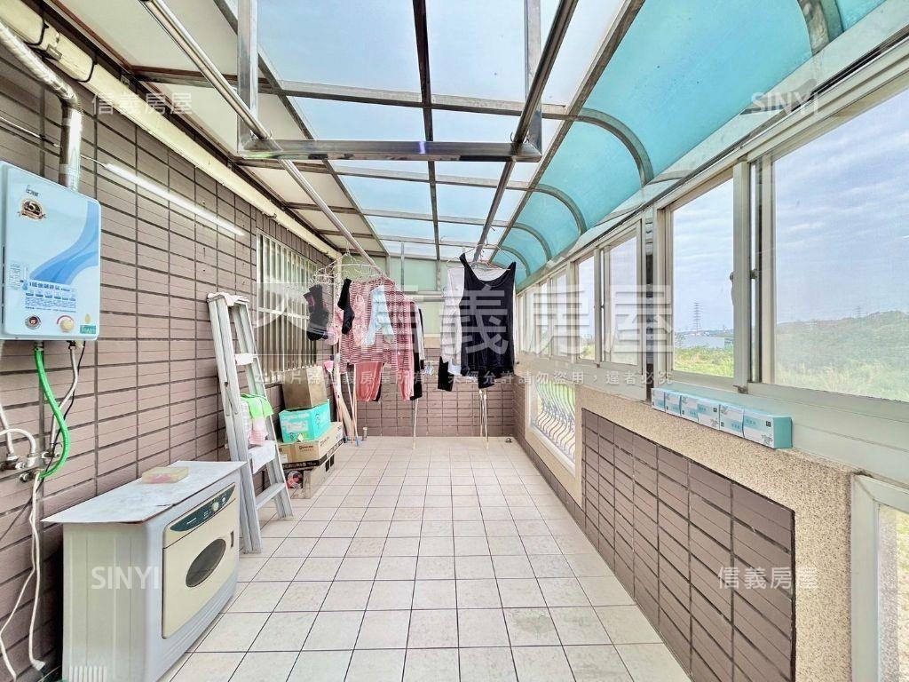 新埔社區豪華透天房屋室內格局與周邊環境