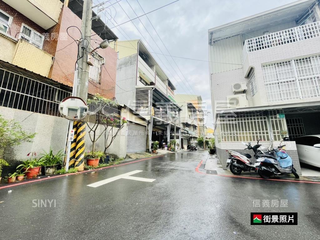 角窗寬約９米車庫透天房屋室內格局與周邊環境