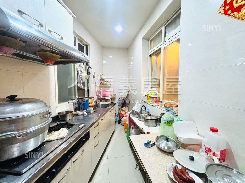 府中捷運一樓房屋室內格局與周邊環境