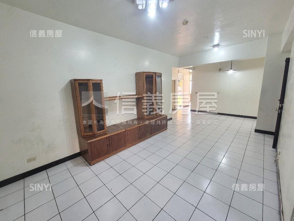 名人低總價新世界房屋室內格局與周邊環境