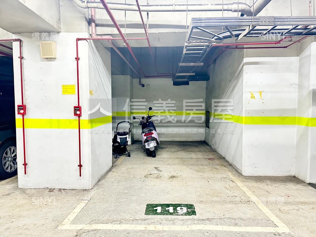 高樓層採光雙平車樓中樓房屋室內格局與周邊環境
