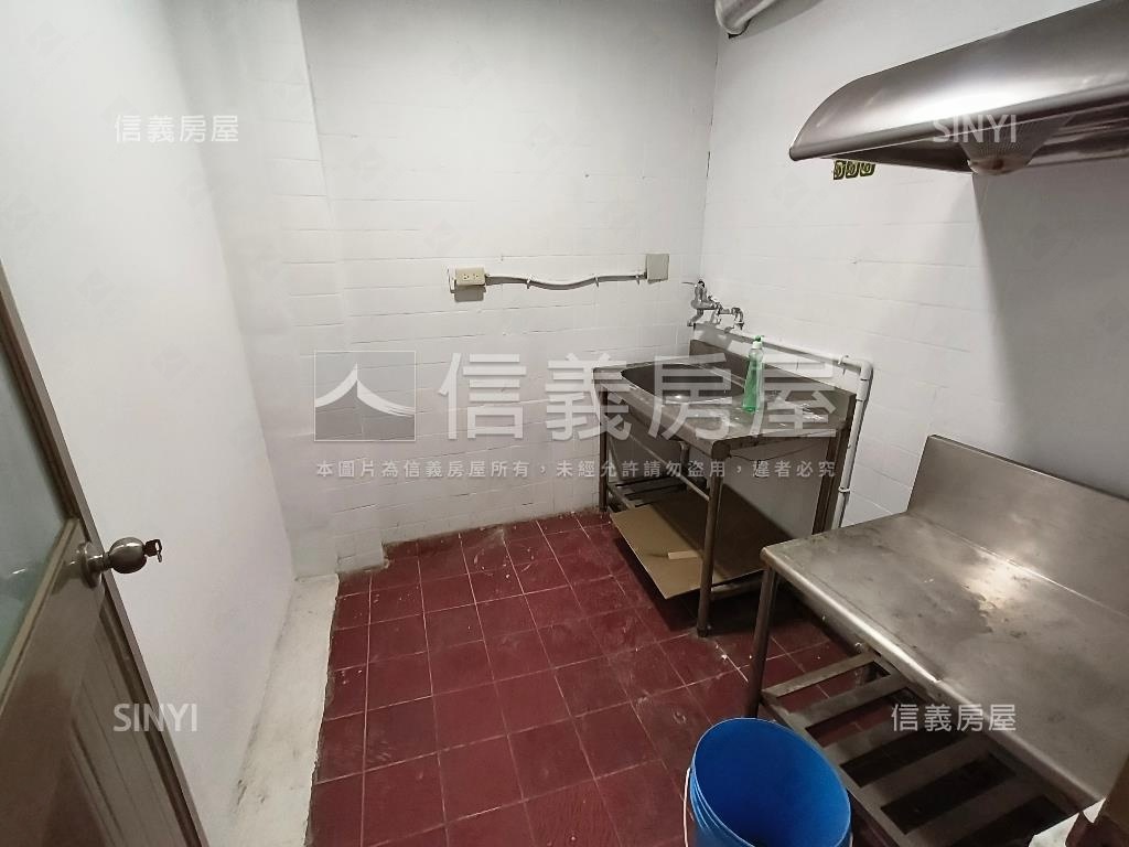 臨路古意老街二樓美寓房屋室內格局與周邊環境