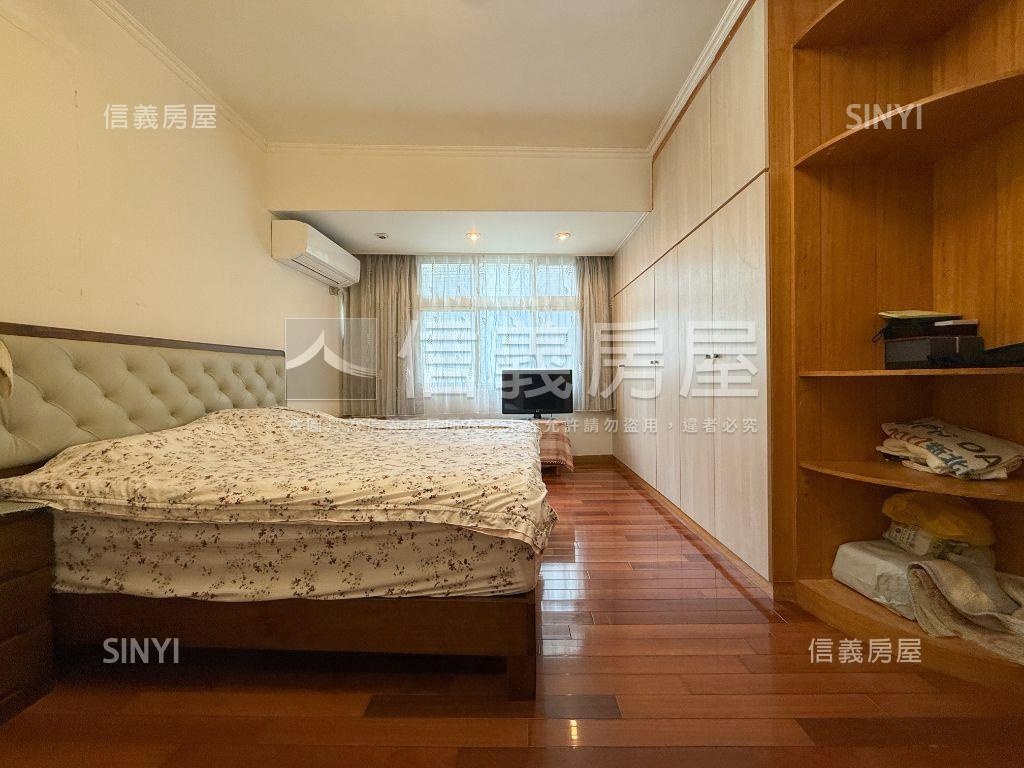 【邊間】世貿三興精美二樓房屋室內格局與周邊環境