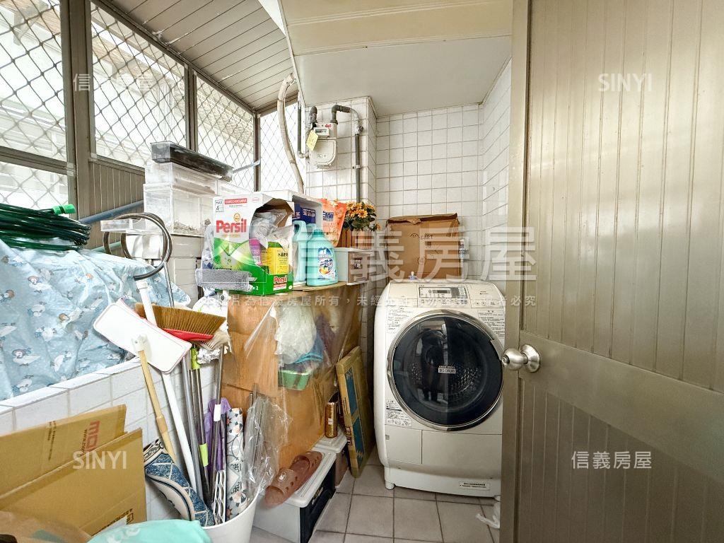 【邊間】世貿三興精美二樓房屋室內格局與周邊環境