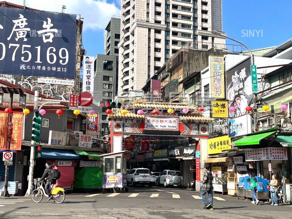 信義星池便利優質車位釋出房屋室內格局與周邊環境