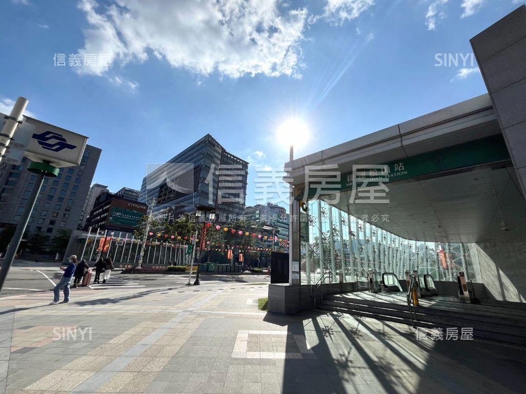 信義星池便利優質車位釋出房屋室內格局與周邊環境