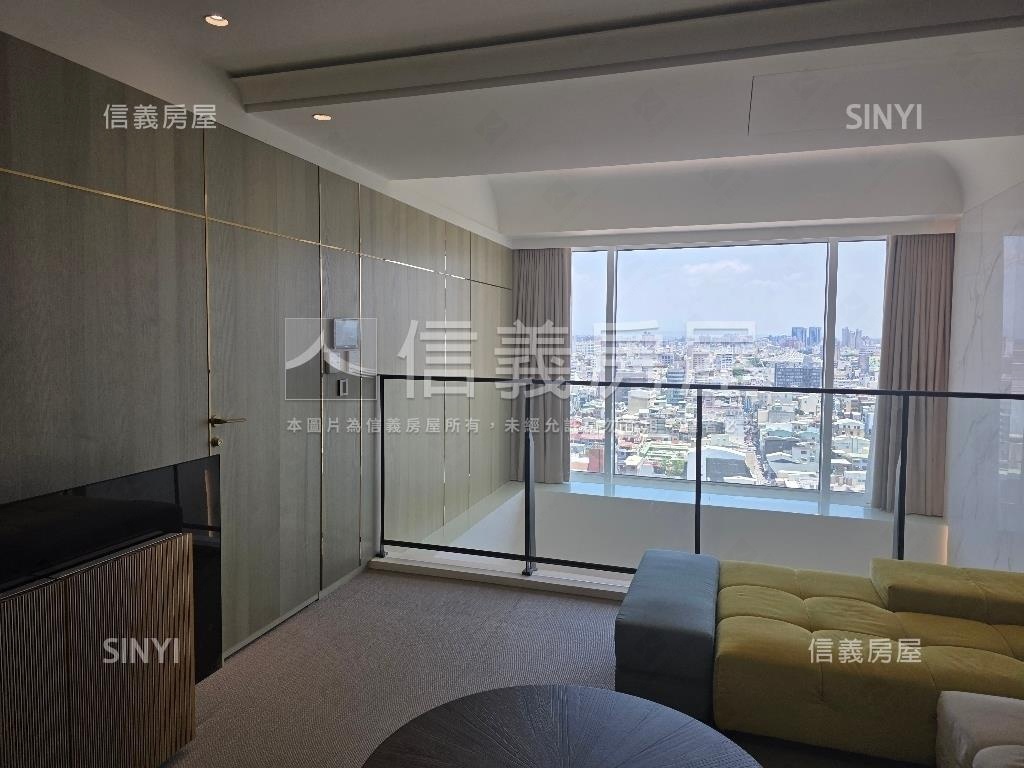 雲鼎挑高露臺景觀房房屋室內格局與周邊環境