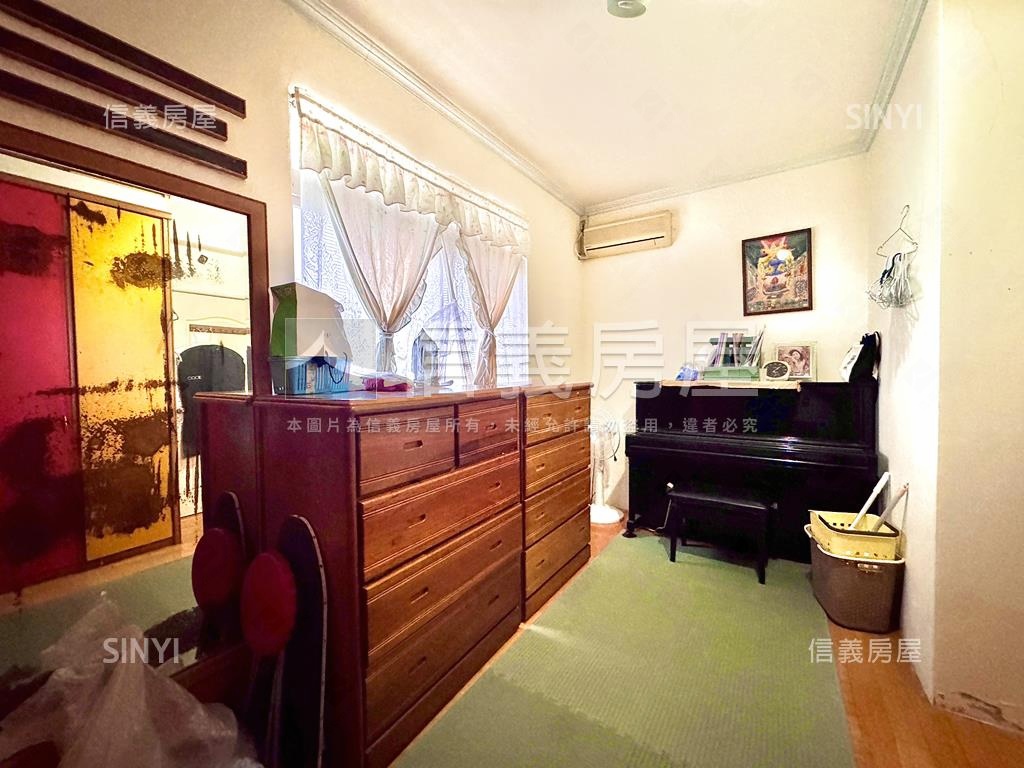 迎旭山莊邊間庭院溫馨透天房屋室內格局與周邊環境