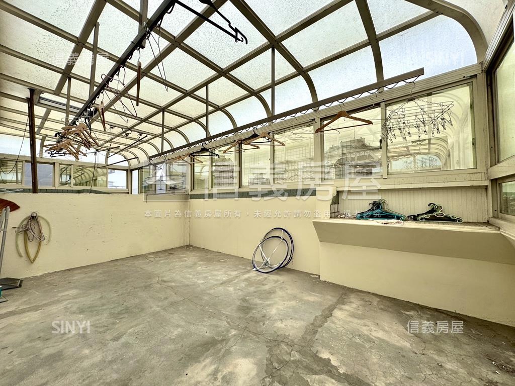 迎旭山莊邊間庭院溫馨透天房屋室內格局與周邊環境