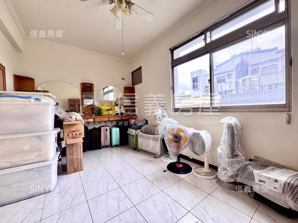 迎旭山莊邊間庭院溫馨透天房屋室內格局與周邊環境