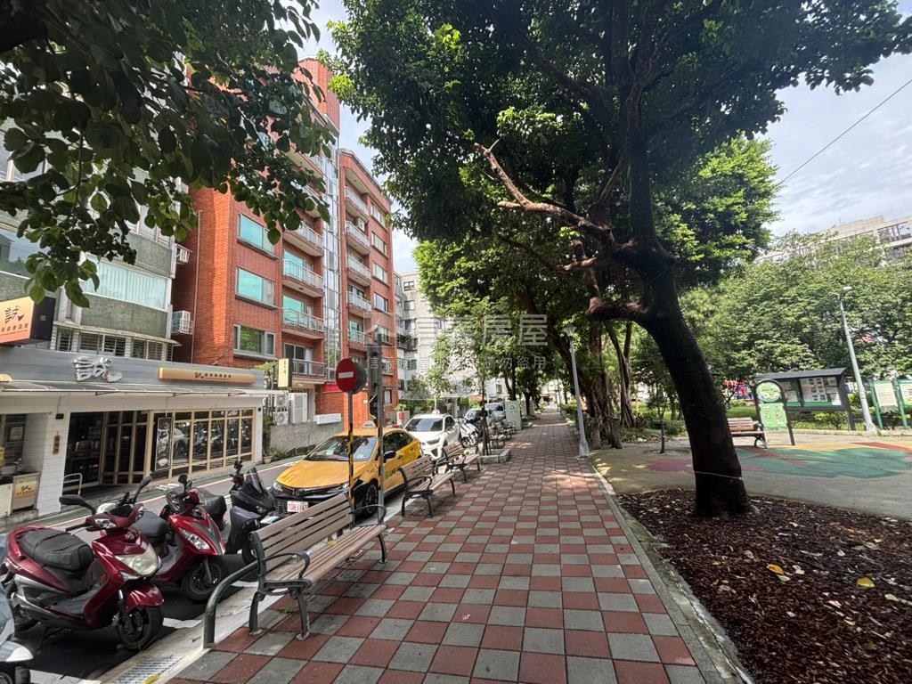 南京東路三段稀有金店房屋室內格局與周邊環境